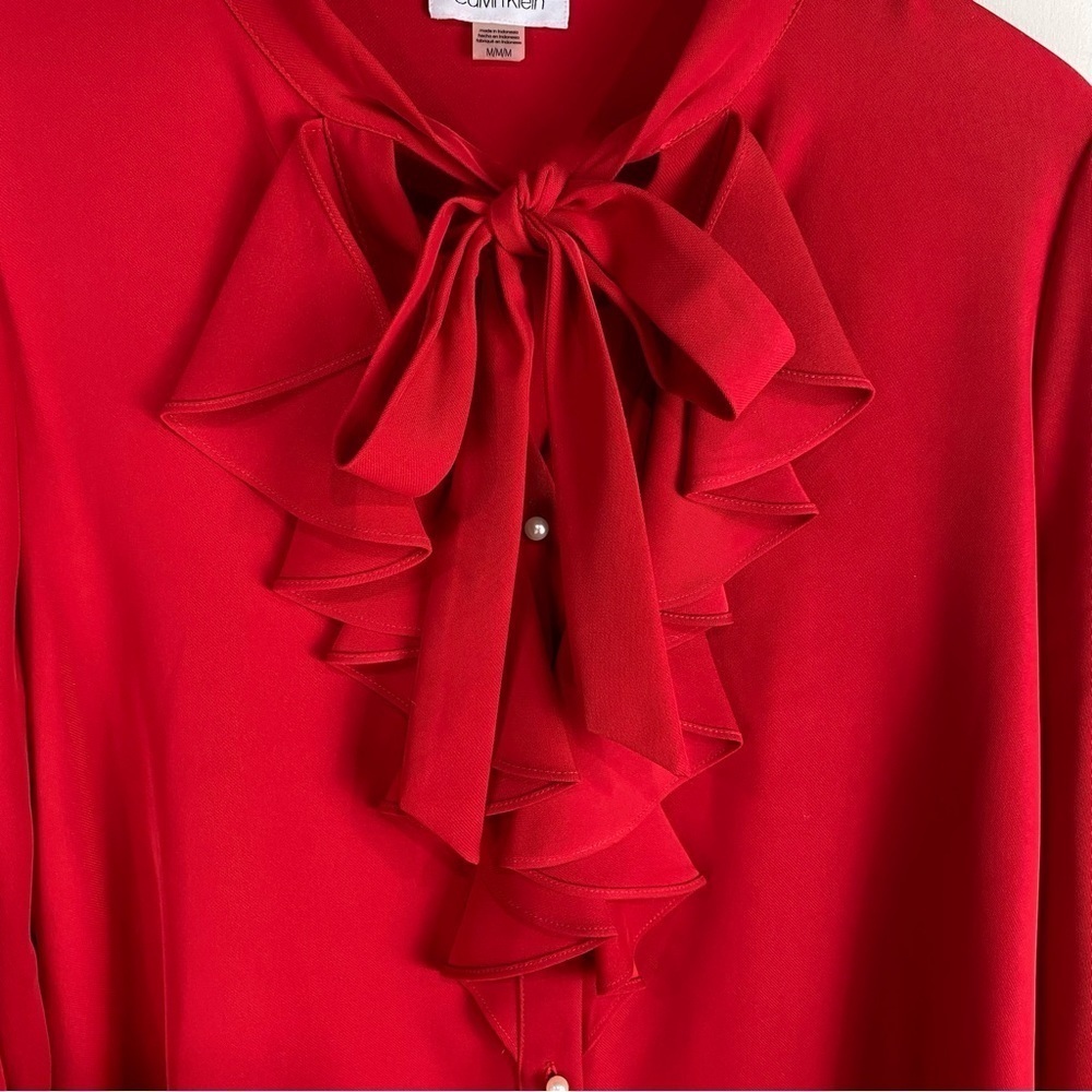 Calvin Klein Ruffle Tie Pearl Button Up Down Blouse Red Black Size Medium (NWOT) - Picture 3 of 6
